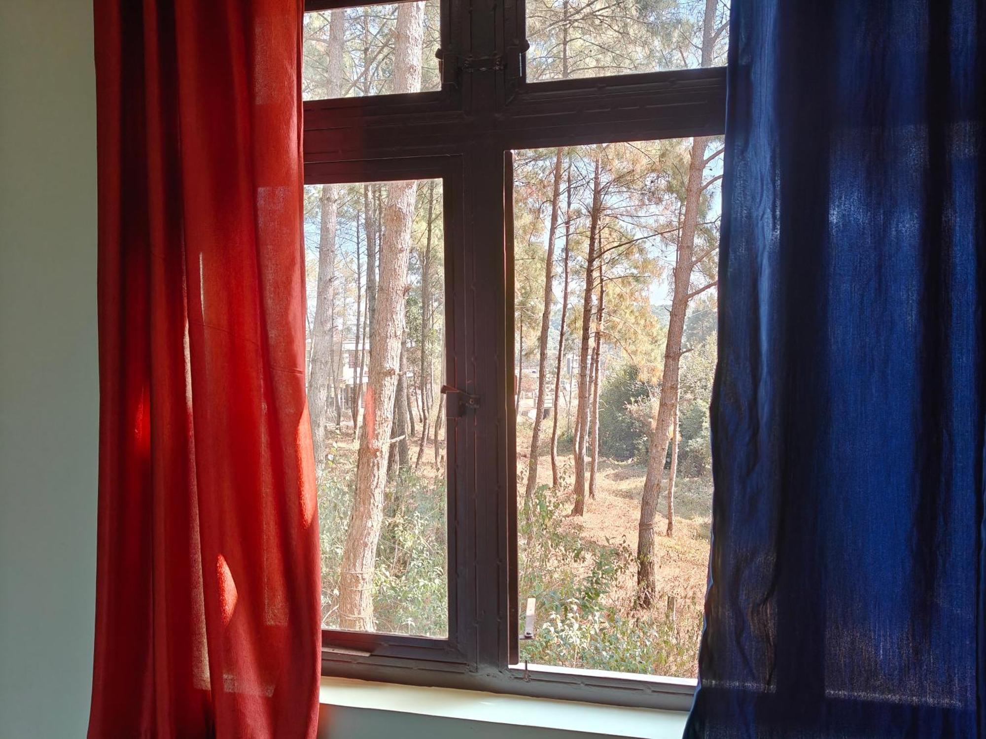 Xtsy Travellers Hostel Шиллонг Номер фото